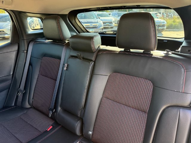 Used 2025 Nissan Kicks SR w/ SR Premium Package AWD/4WD image 24
