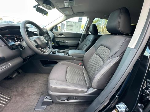 New 2026 Nissan Pathfinder SV AWD/4WD image 21