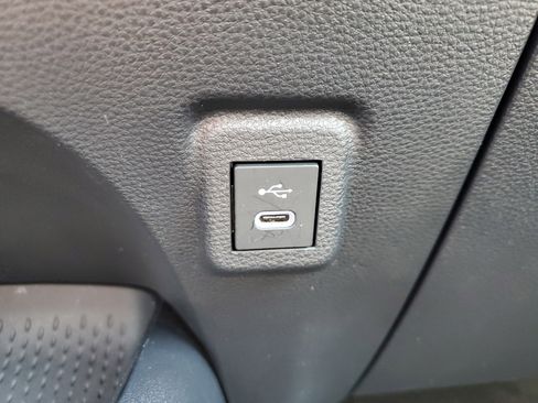 Used 2025 Toyota Corolla LE FWD image 21