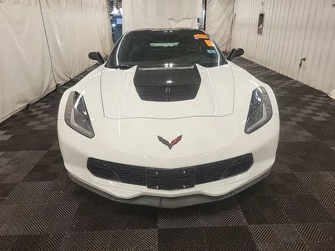 Used 2018 Chevrolet Corvette Z06 RWD image 9