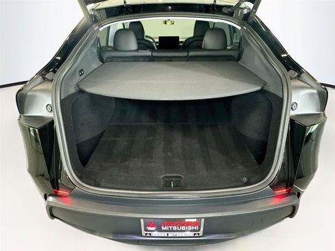 Used 2026 Tesla Model Y 2WD image 18