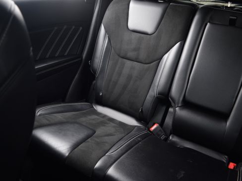 Used 2020 Ford Edge ST image 15