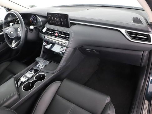 Used 2025 Genesis G70 2.5T image 31