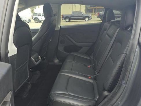 Used 2023 Tesla Model Y Long Range image 10