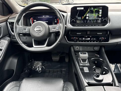 Used 2023 Nissan Rogue Platinum w/ Platinum Premium Package image 8