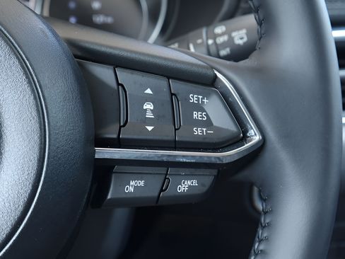 Used 2021 Nissan Rogue SV AWD/4WD image 29