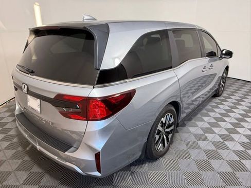 Used 2026 Honda Odyssey EX-L image 6