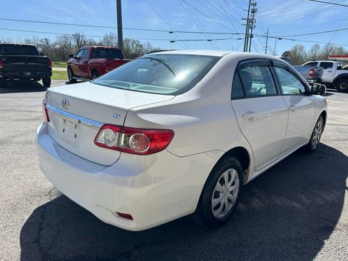 Used 2011 Toyota Corolla LE image 5