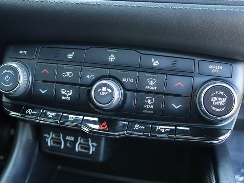 Used 2021 Dodge Durango GT image 25