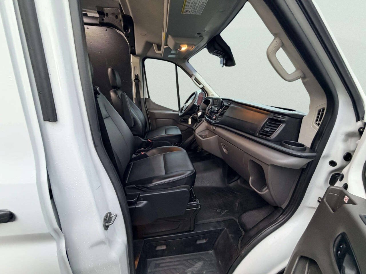 Used 2020 Ford Transit 250 Medium Roof RWD image 29