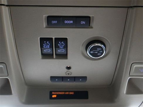 Used 2016 GMC Yukon SLT w/ Open Road Package image 22