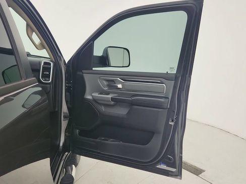Used 2019 RAM 1500 Big Horn RWD image 24