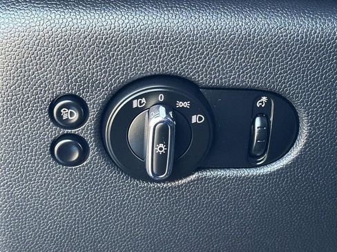 Used 2023 MINI Cooper S image 29