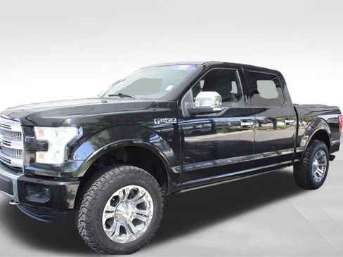 Used 2015 Ford F150 Platinum w/ Equipment Group 701A Luxury AWD/4WD image 11