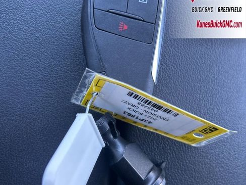 Used 2024 Buick Envision Preferred image 39