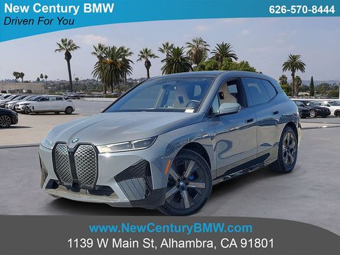 Used 2024 BMW iX xDrive50 w/ Sport Package AWD/4WD image 1