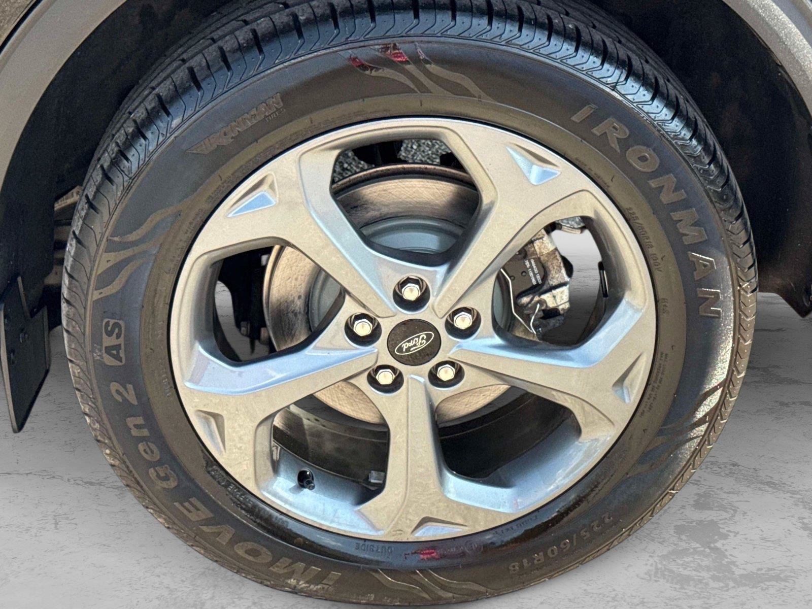 Used 2025 Ford Escape ST-Line Select AWD/4WD image 9