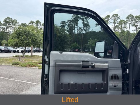 Used 2014 Ford F250 XLT w/ XLT Value Package AWD/4WD image 3