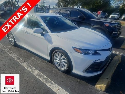 Used 2023 Toyota Camry LE image 1