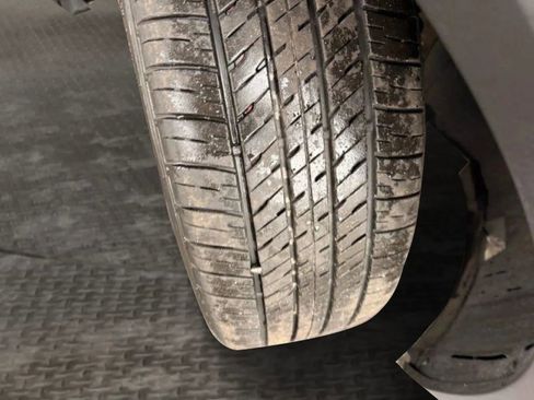 Used 2022 Volkswagen Tiguan SE w/ Panoramic Sunroof Package image 49