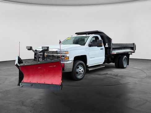 Used 2017 Chevrolet Silverado 3500 W/T w/ WT Convenience Package AWD/4WD image 4