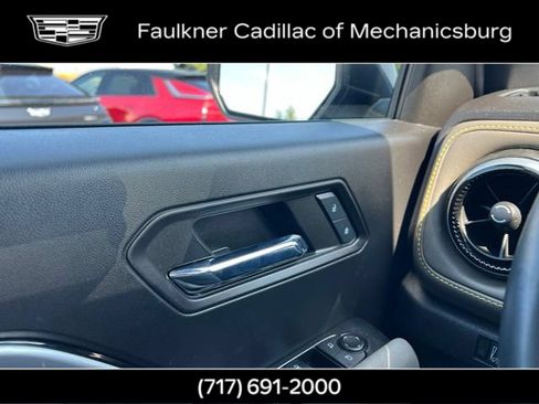 Used 2024 Chevrolet Colorado ZR2 w/ Technology Package AWD/4WD image 29