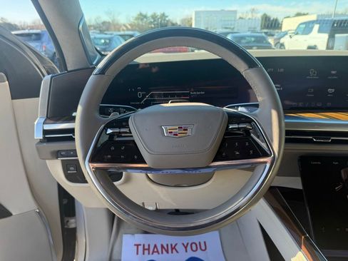 Certified 2025 Cadillac Escalade Premium Luxury Platinum w/ LPO, Floor Liner Package image 20