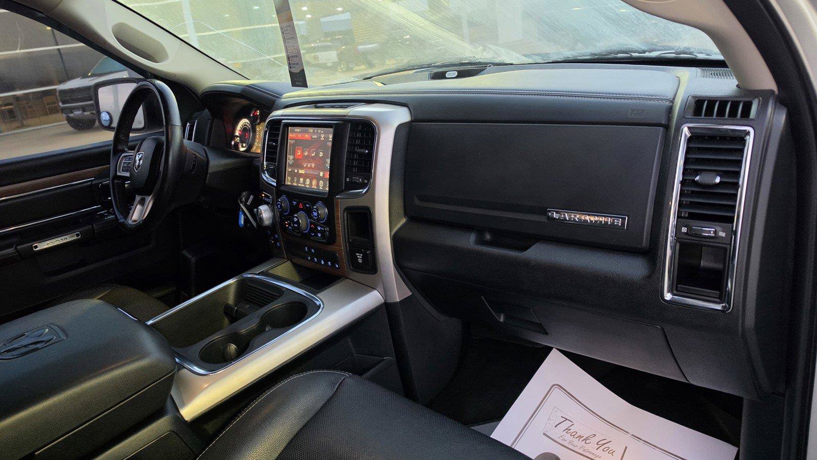 Used 2017 RAM 1500 Laramie AWD/4WD image 30