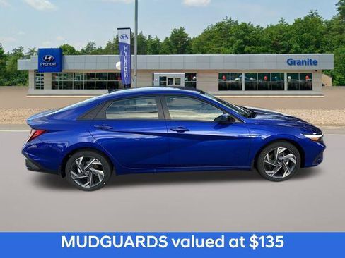 New 2025 Hyundai Elantra Sport image 5