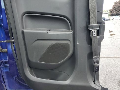 Used 2016 Chevrolet Colorado LT image 7