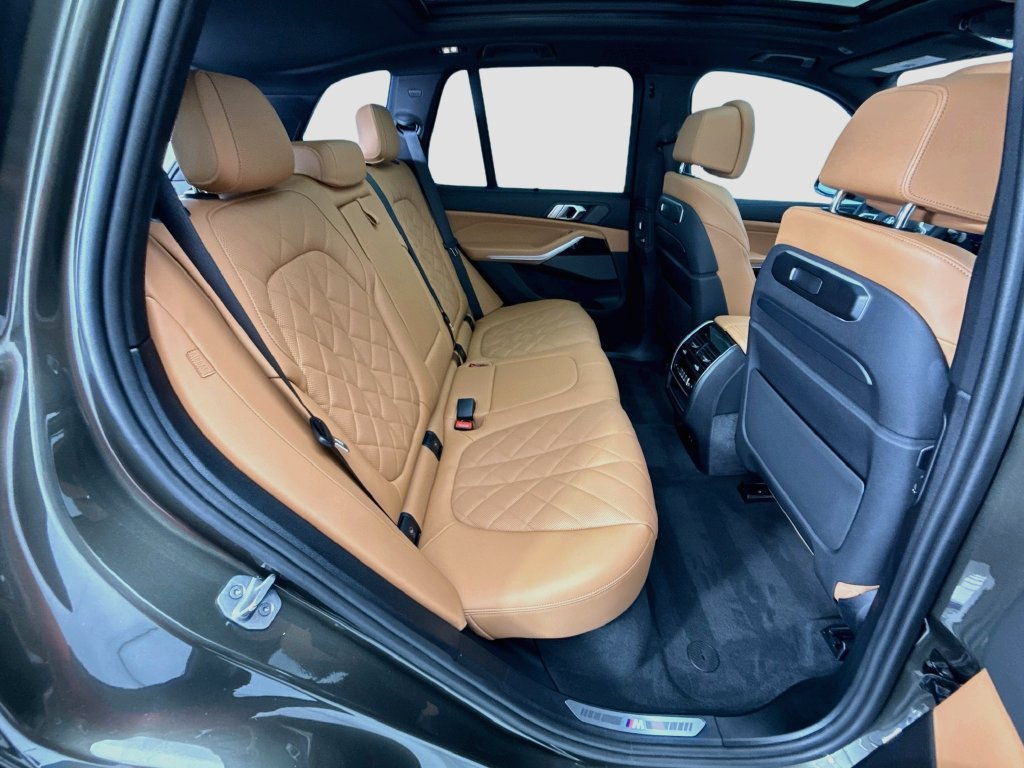 Used 2025 BMW X5 xDrive40i w/ Executive Package AWD/4WD image 21
