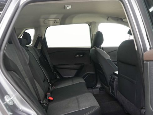 Used 2021 Nissan Rogue SV AWD/4WD image 12
