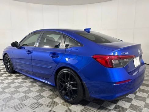 Used 2023 Honda Civic Sport image 8