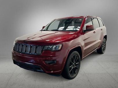 Used 2018 Jeep Grand Cherokee Altitude