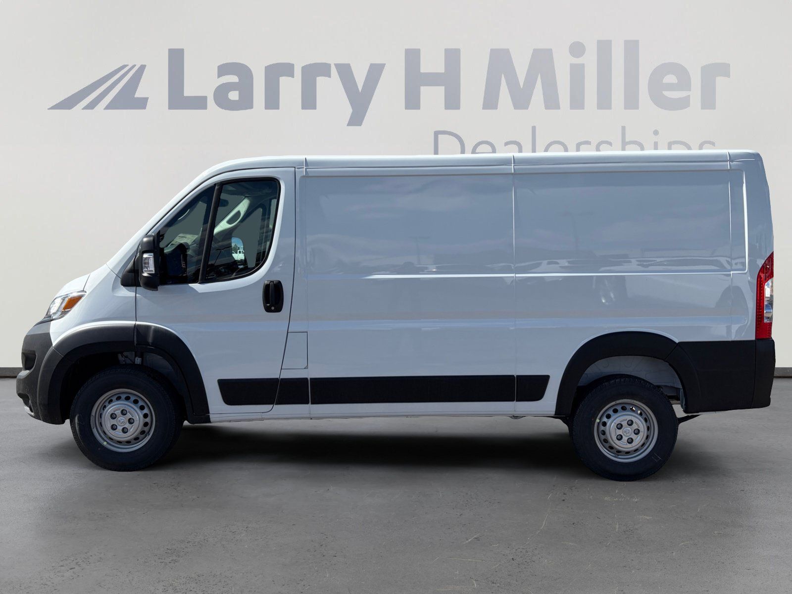 New 2026 RAM ProMaster 1500 w/ Convenience Group FWD image 3