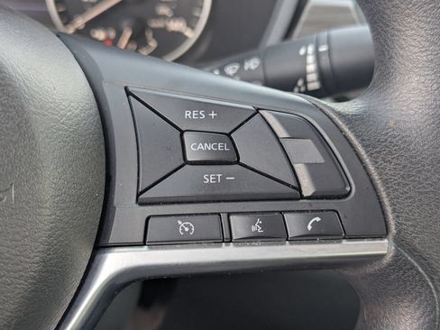 Used 2025 Nissan Altima 2.5 SV FWD image 22