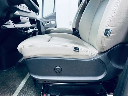 Used 2020 Mercedes-Benz Sprinter 3500 image 27