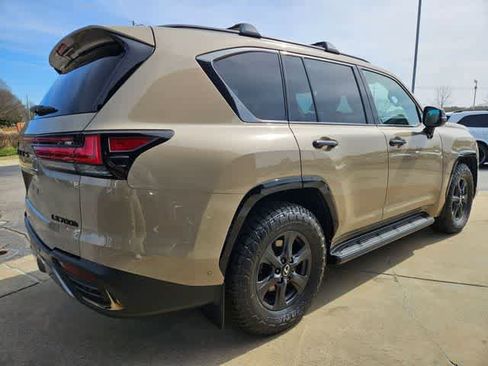 Used 2025 Lexus LX 700h Overtrail image 9