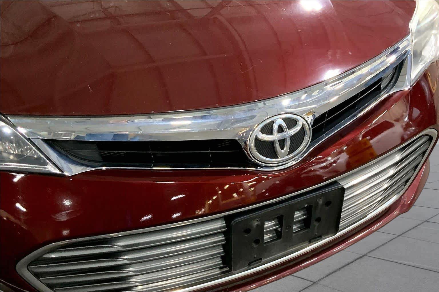 Used 2015 Toyota Avalon XLE Touring FWD image 59