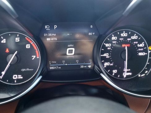 Used 2019 Alfa Romeo Giulia w/ Nero Edizione image 20