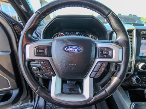 Used 2019 Ford F150 Platinum w/ Equipment Group 701A Luxury AWD/4WD image 21