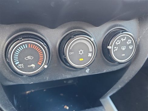 Used 2011 Mitsubishi Outlander Sport ES image 26