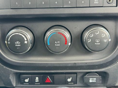 Used 2015 Jeep Patriot High Altitude image 13