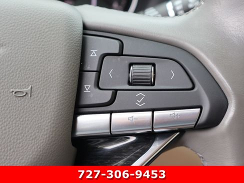 Used 2023 Cadillac XT6 Premium Luxury FWD image 26
