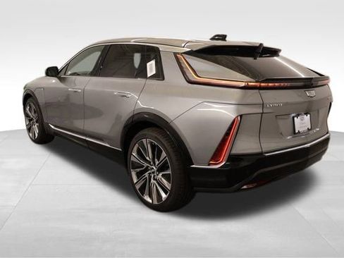 New 2026 Cadillac Lyriq Signature Luxury image 3