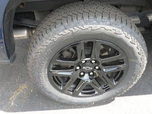 Used 2021 Chevrolet Silverado 1500 RST AWD/4WD image 36