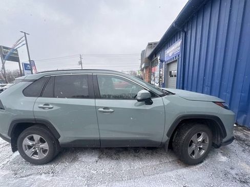Used 2023 Toyota RAV4 XLE image 2