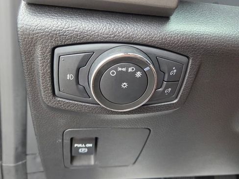 Used 2021 Ford Expedition XLT image 29