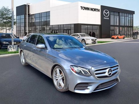Used 2017 Mercedes-Benz E 300 image 1