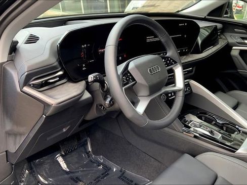 New 2025 Audi Q5 Premium Plus image 5